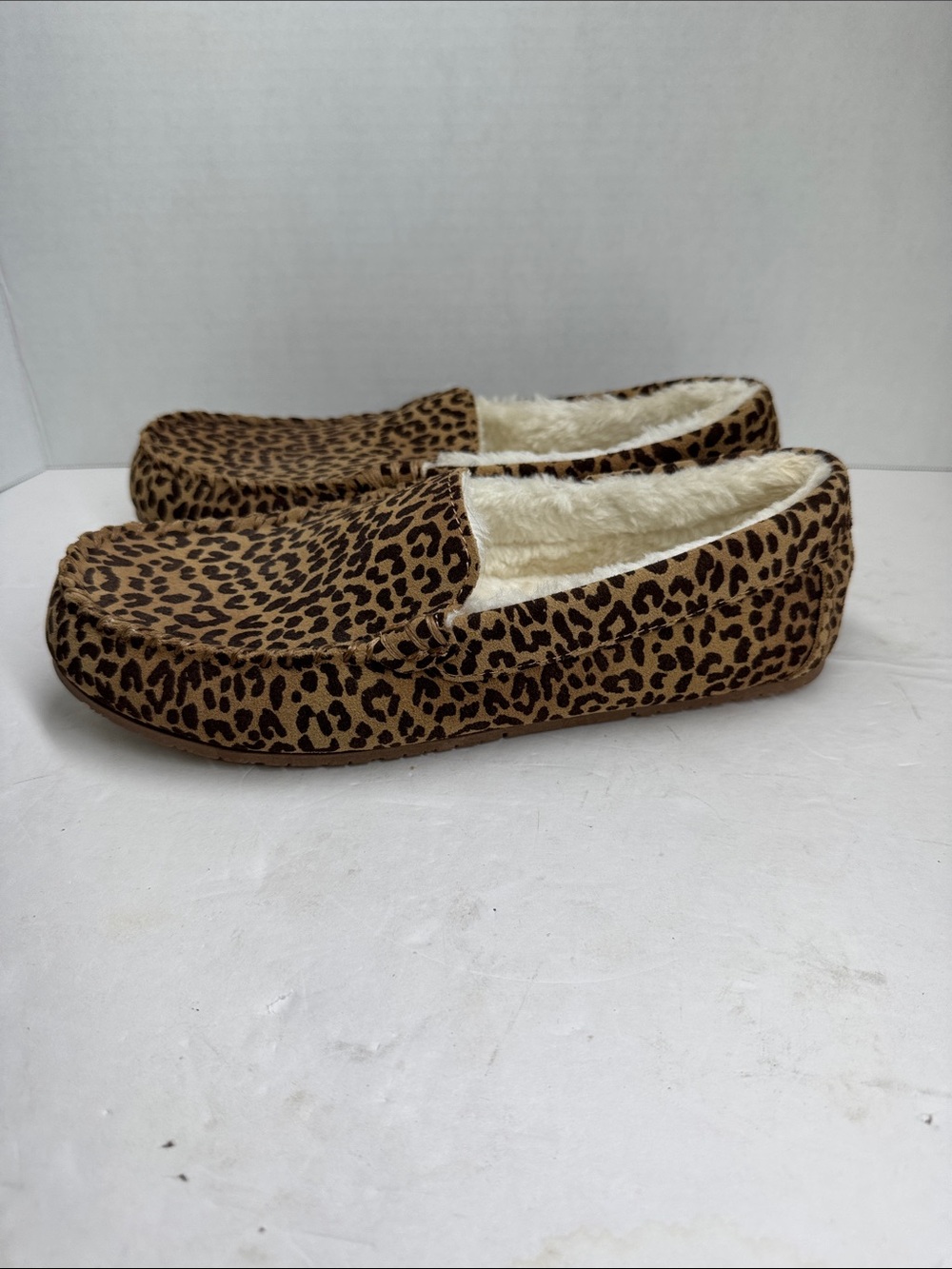 Lands' End Leopard Print Faux Fur Lined Slippers 7 casual house shoes cozy
